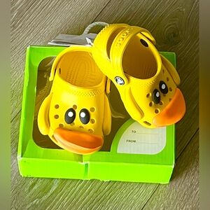 NWT Crocs Littles Classic I Am Rubber Duckie Clogs Size C2/C3